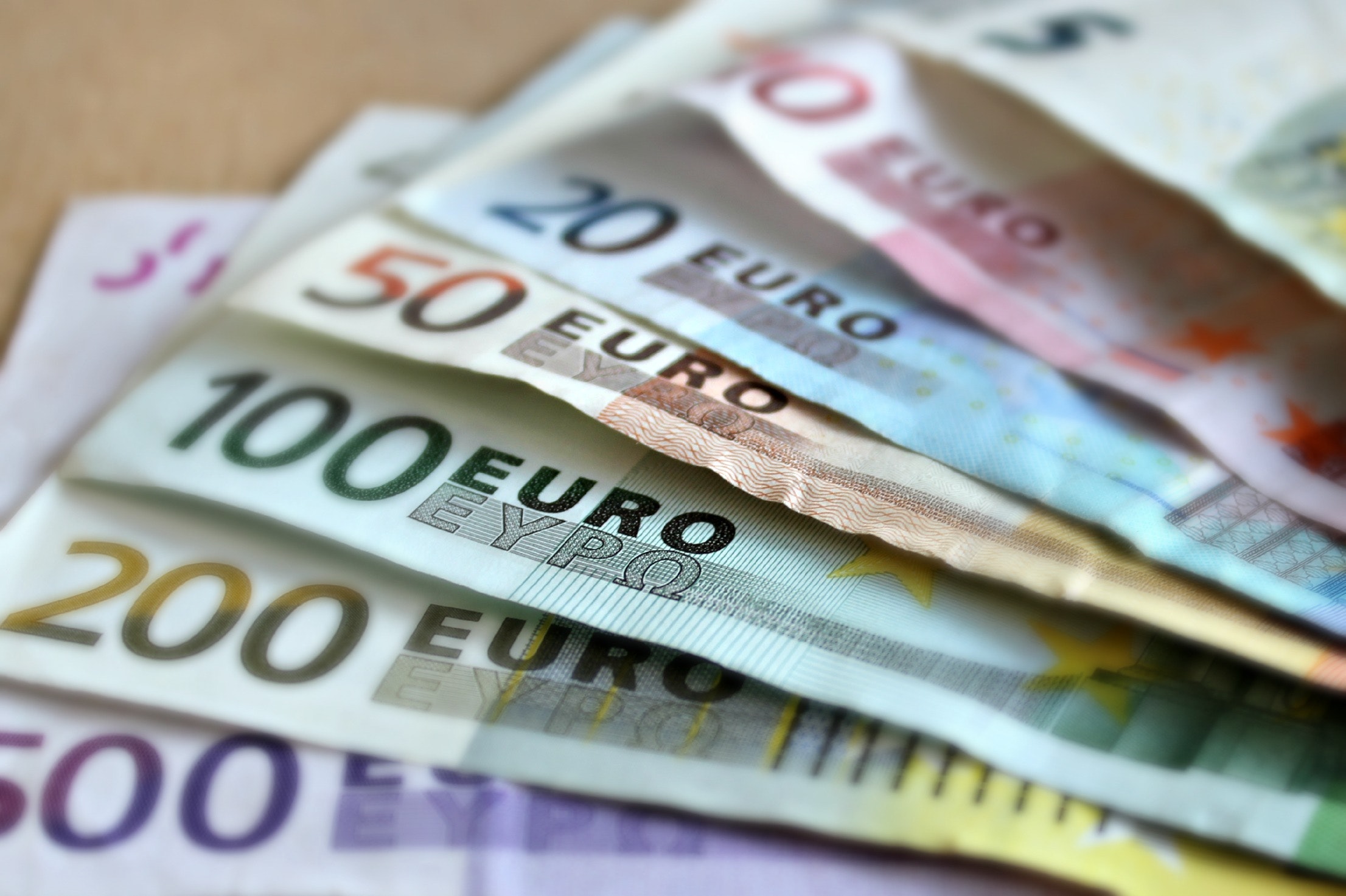 Banka vám nepůjčí? Zkuste to jinak! Bez registru!