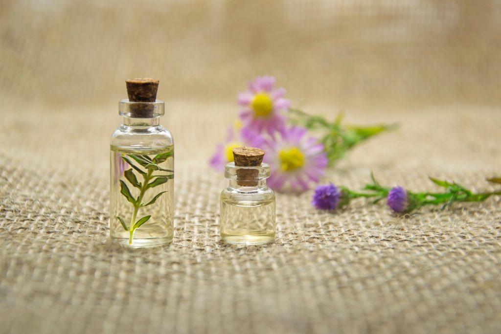 essential oils gd7c5599f3 1920
