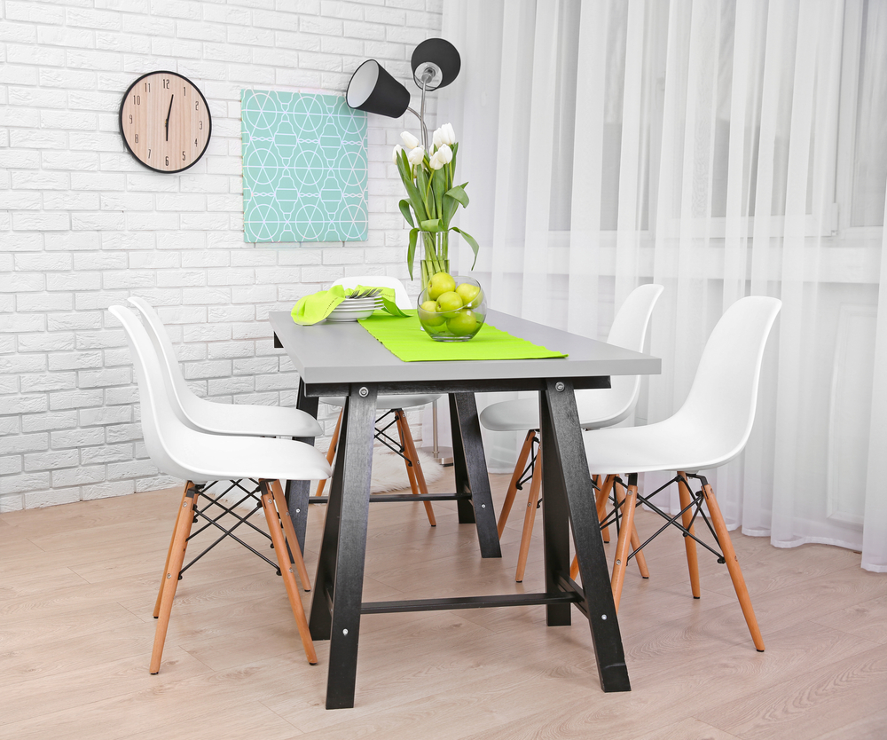 dining,table,in,home,interior