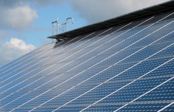 solar cells gc4eaed4a3 640
